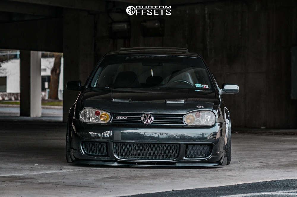 Volkswagen R32 With Bbs Rsii And 40r18 Nitto