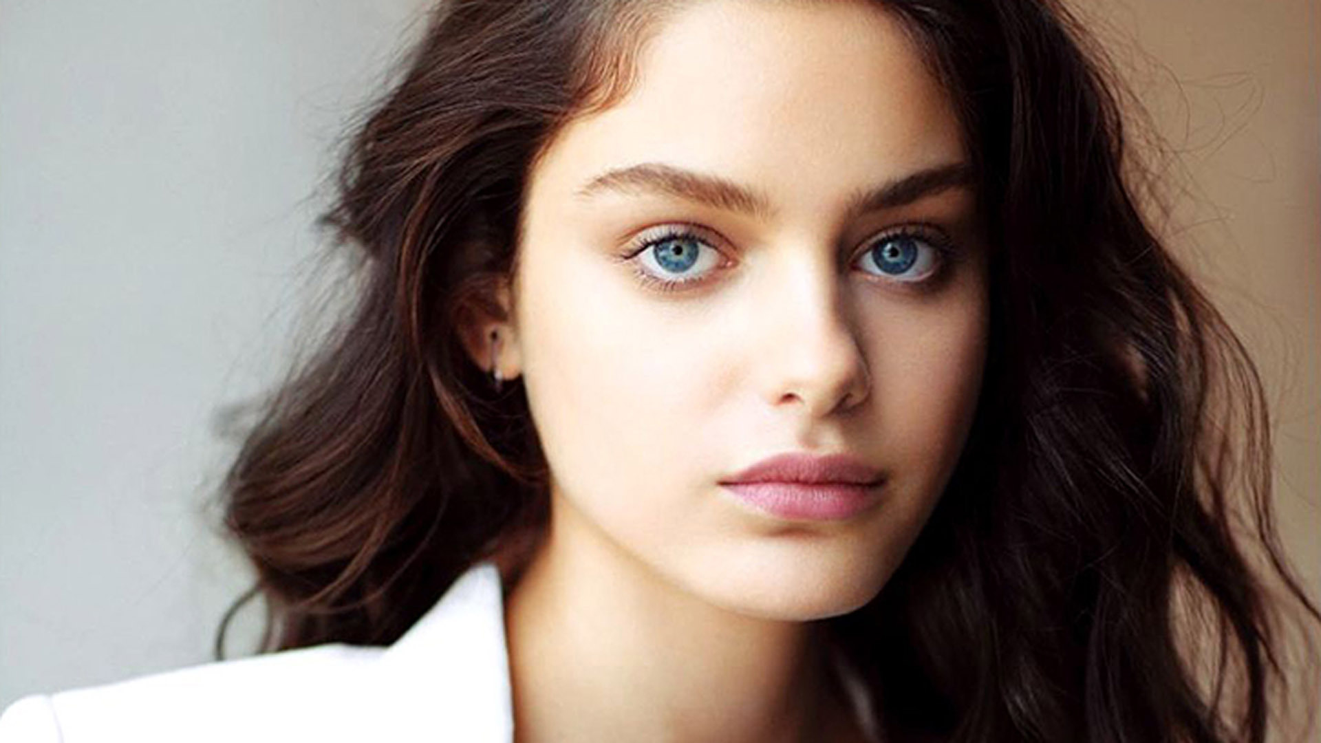 Odeya Rush Wallpaper Image Photos Picture
