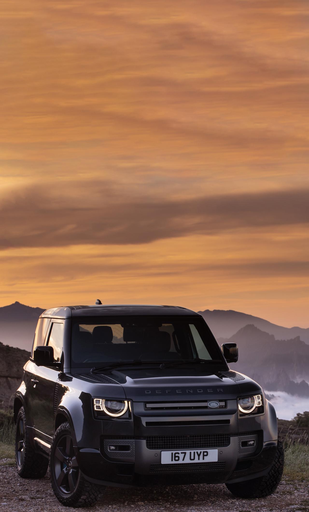 Land Rover Defender V8 Carpathian Edition iPhone