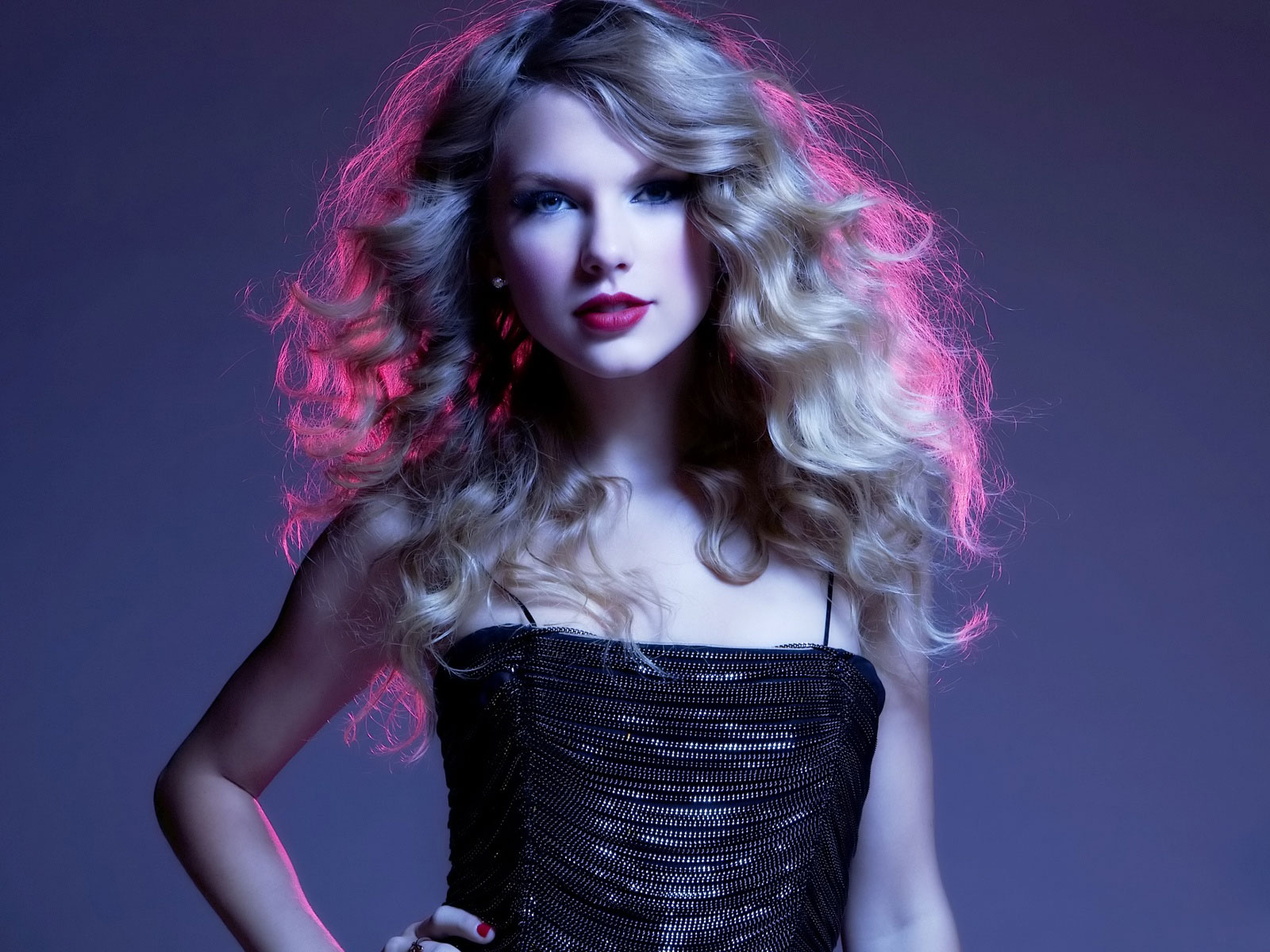 Taylor Swift New Wallpaper HD