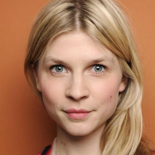 Clemence Poesy Face Puter Wallpaper For Samsung