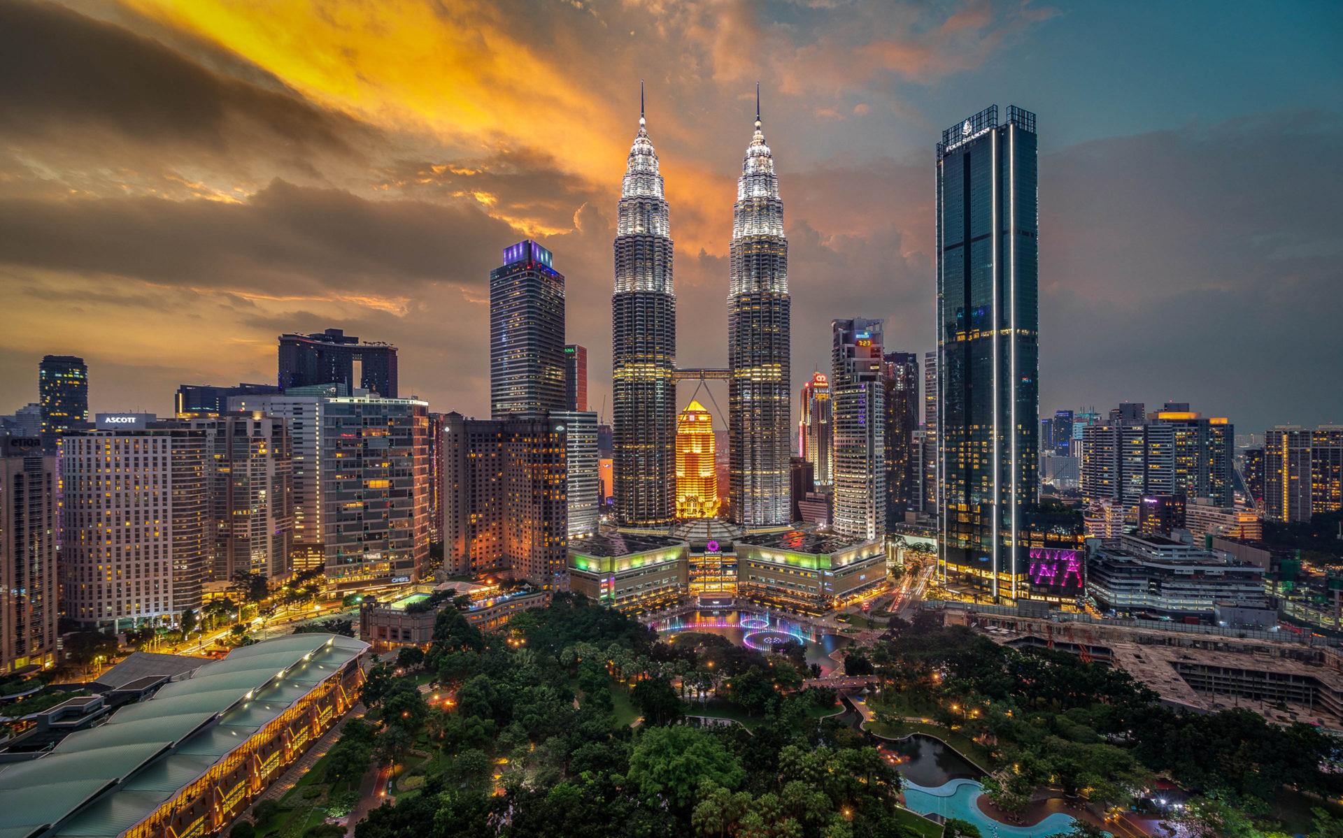 Petronas Twin Towers Kuala Lumpur Malaysia 4k Ultra Hd Wallpapers