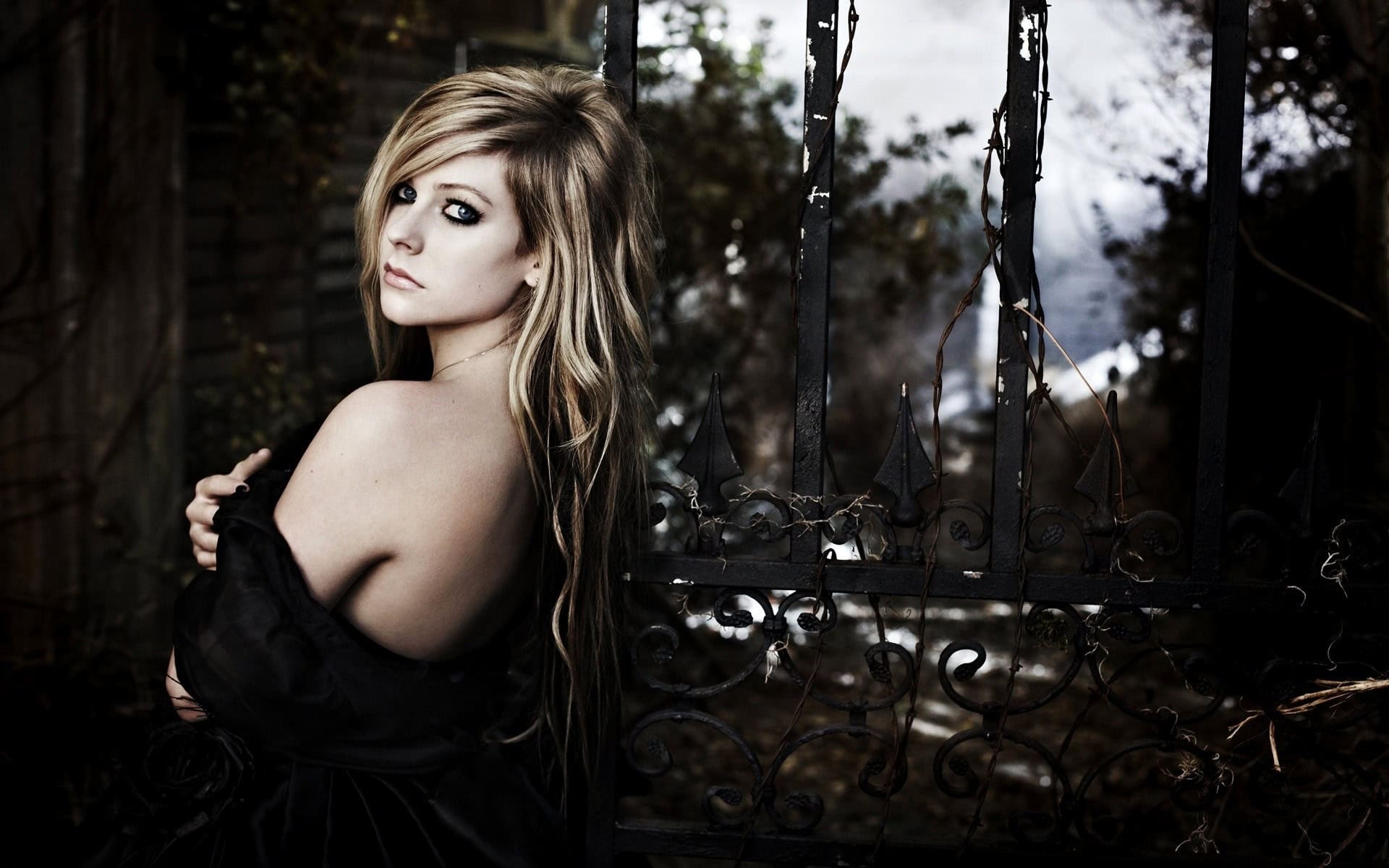 Gothic Wallpaper HD