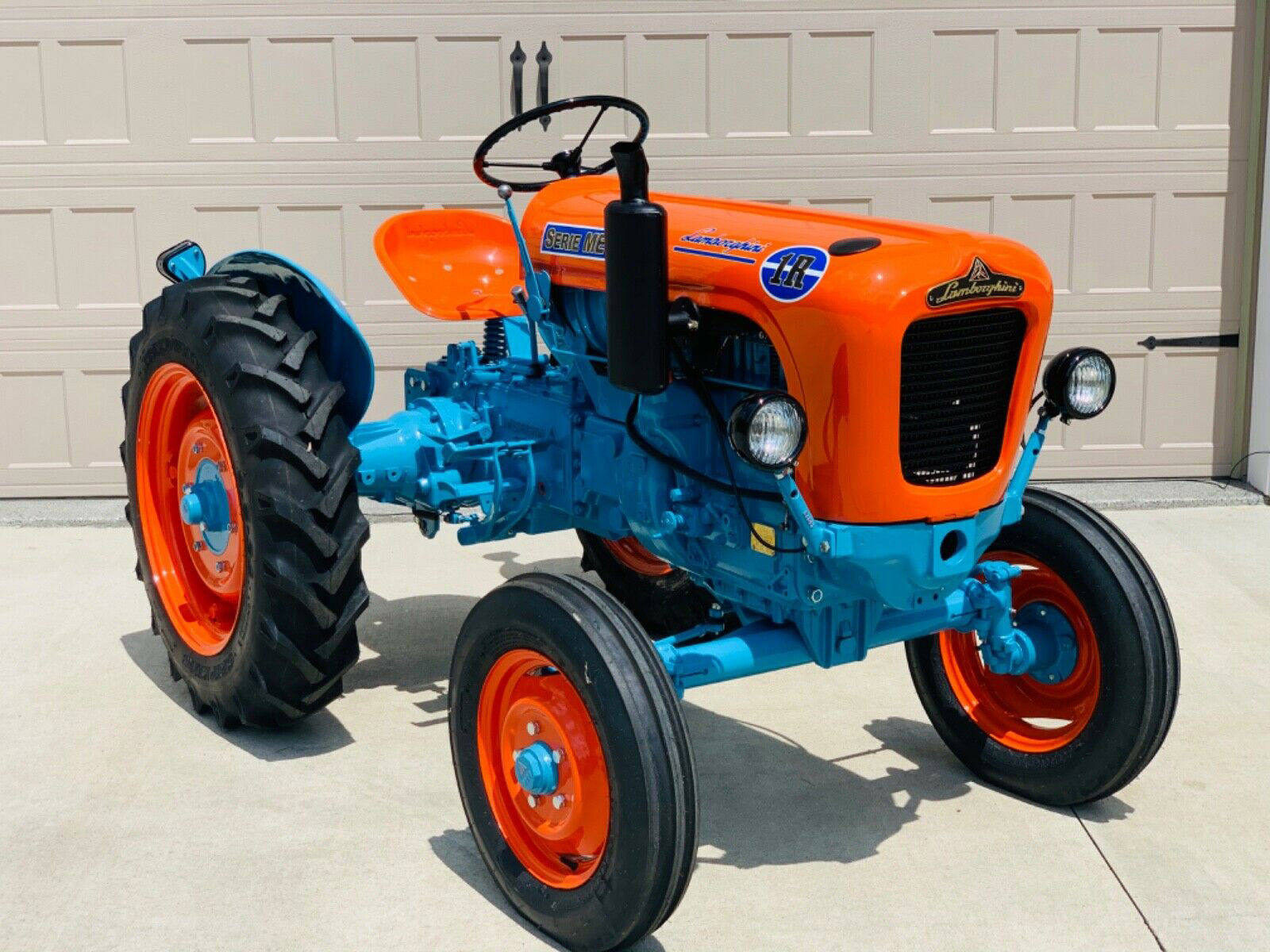 A Lamborghini Tractor Is for the Lambo Fan Who Has Everything 1600x1200