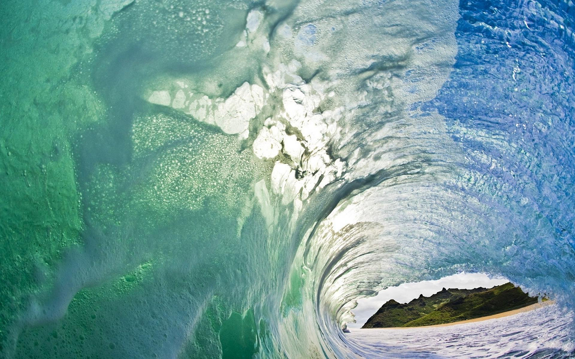 Ocean Waves Wallpaper HD
