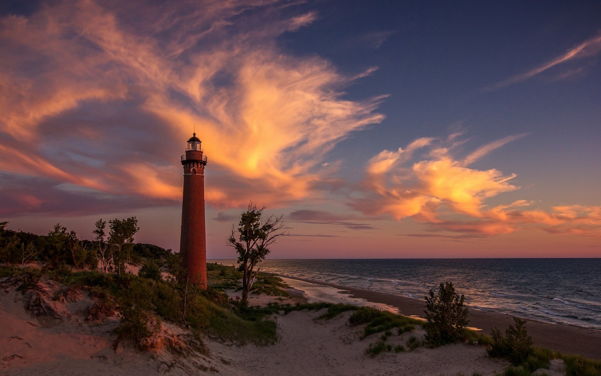 Sunset Beach Lighthouse Lake Michigan Sand Wallpaper