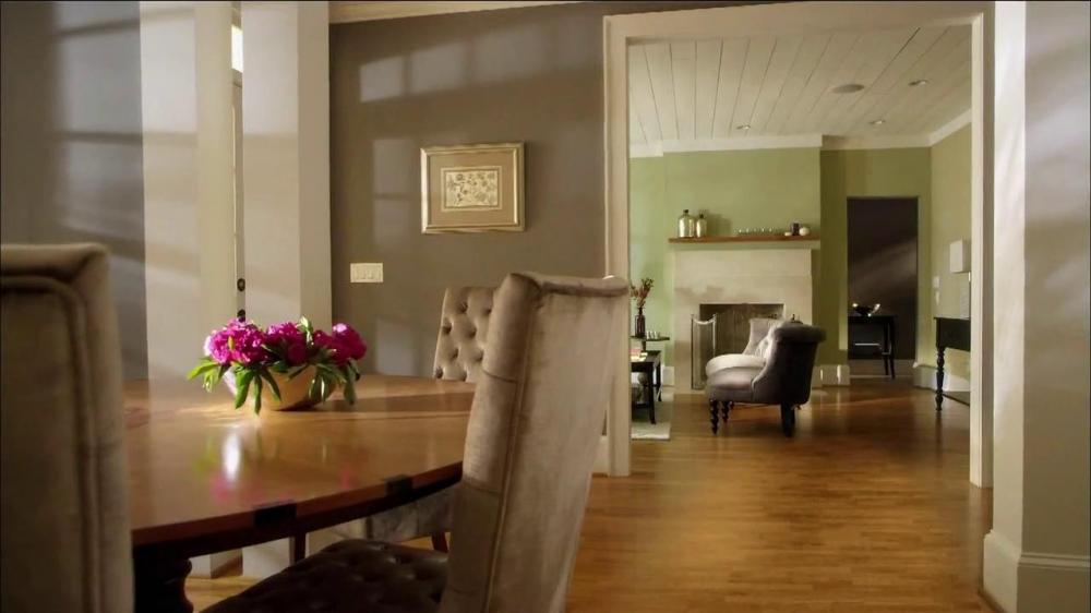 Sherwin Williams Tv Spot Color And Wallpaper Feat David Bromstad
