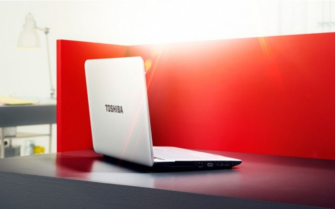Toshiba White Laptop UHD Wallpaper Ultra High Definition