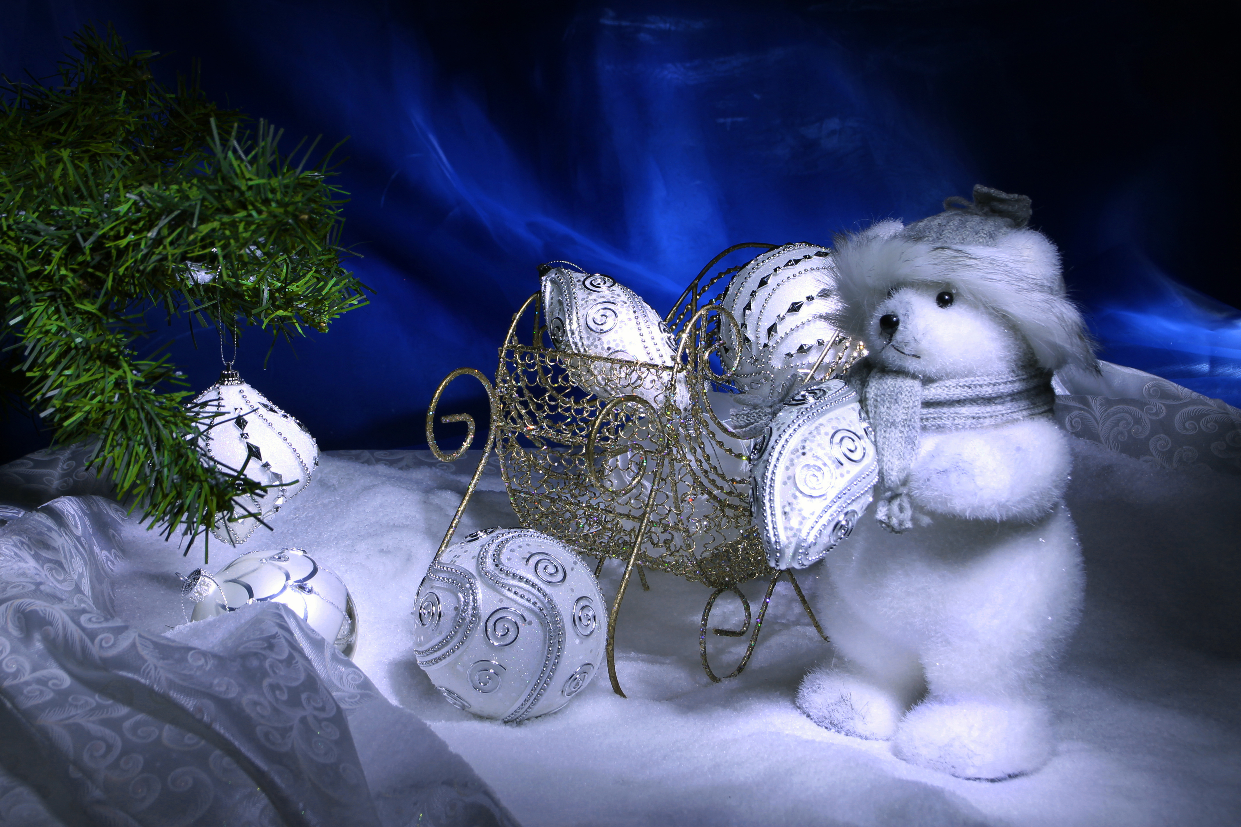 4K wallpaper   New year   snow toys Christmas New Year Christmas