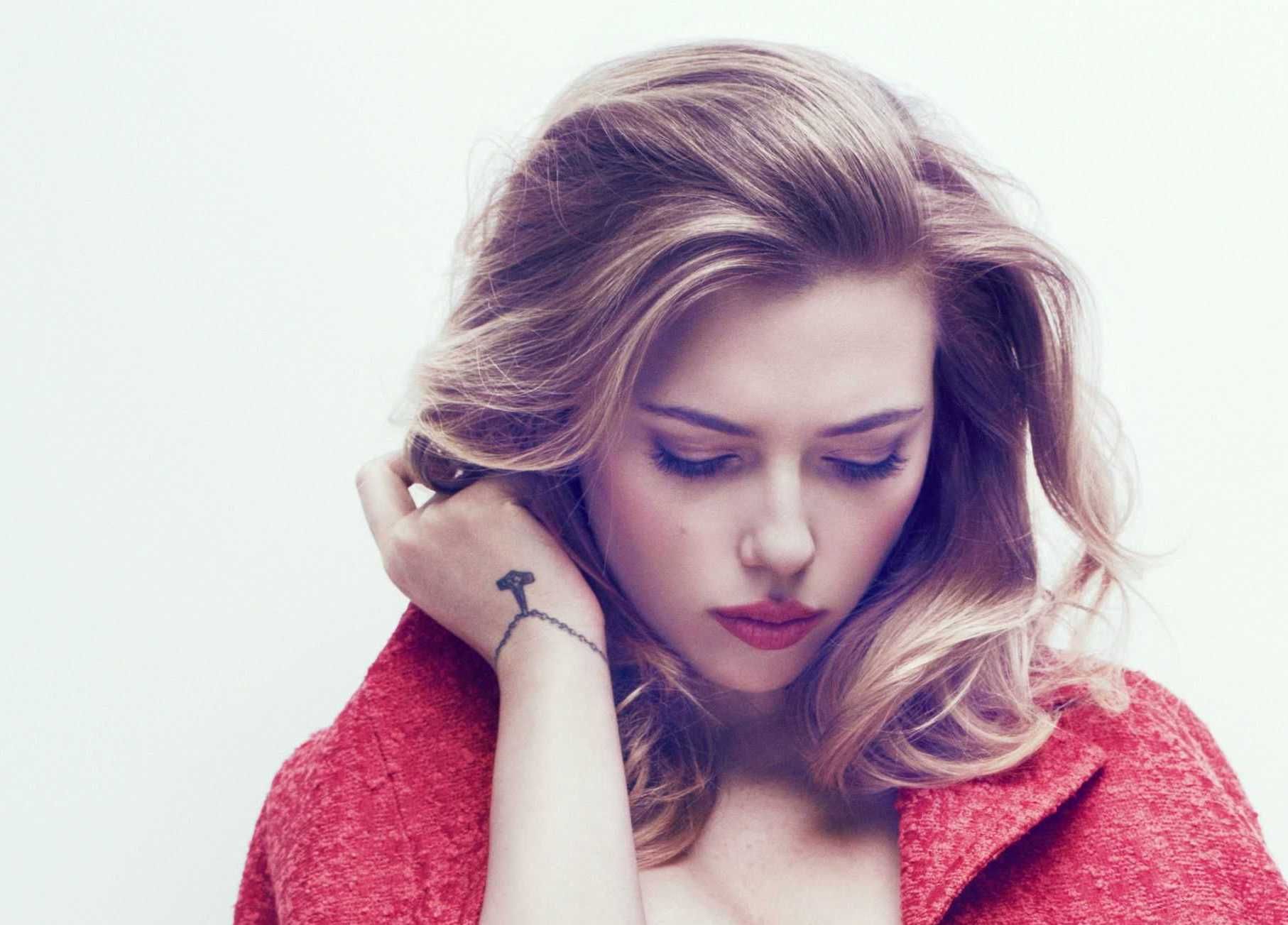 Scarlett Johansson Beautiful HD Wallpaper