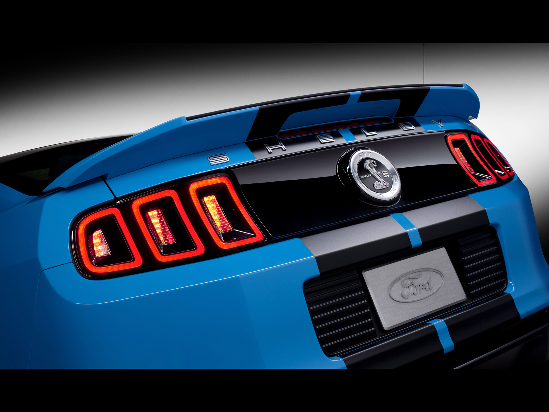 Blue Shelby Gt500 Taillights Wallpaper