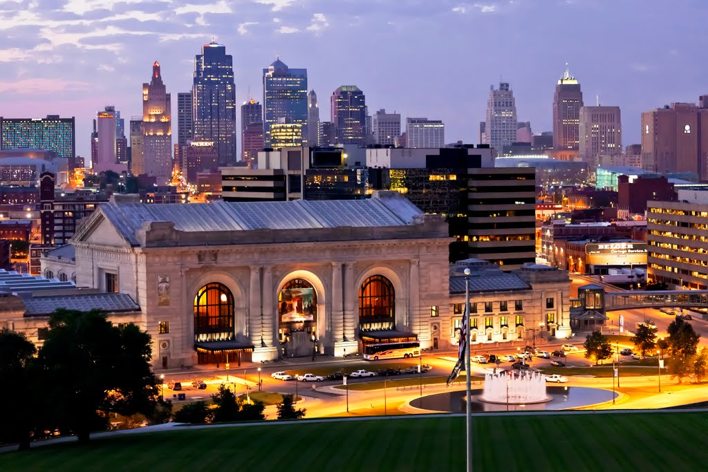 Kansas City Missouri Twilight Skyline From Liberty Memorial Lookout