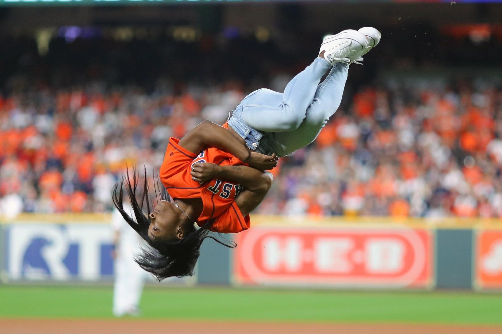 Watch Simone Biles Throw Out The First Pitch For Last Night S