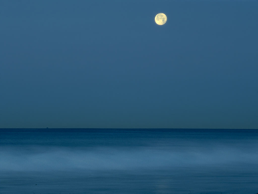 Full moon over calm ocean   downloads backgrounds wallpapers