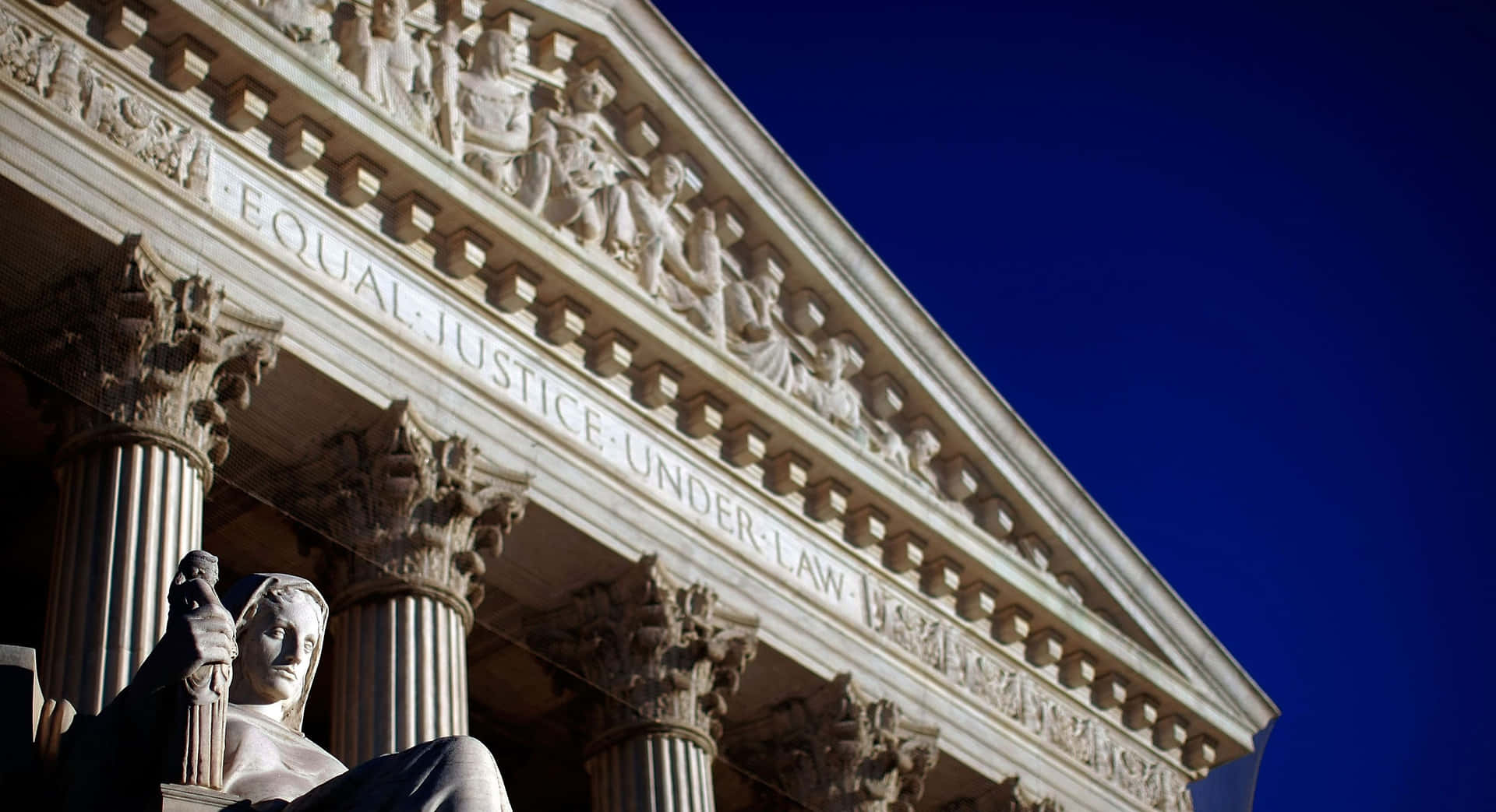 Supreme Court Building Pediment Motto Wallpaper