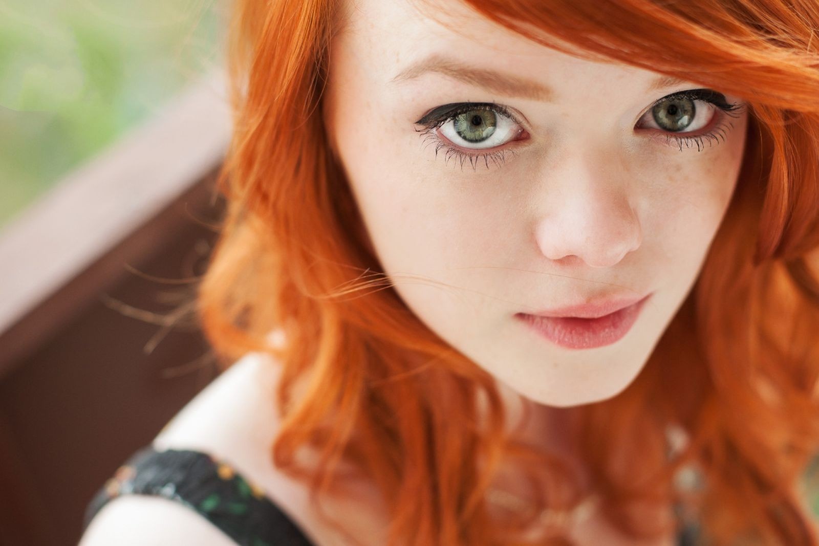 Lass Close Up Face Girl Non Nude Playmate Redheads