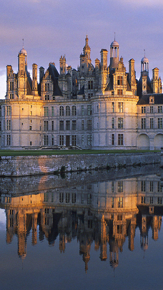 iPhone Wallpaper HD French Chateau Background