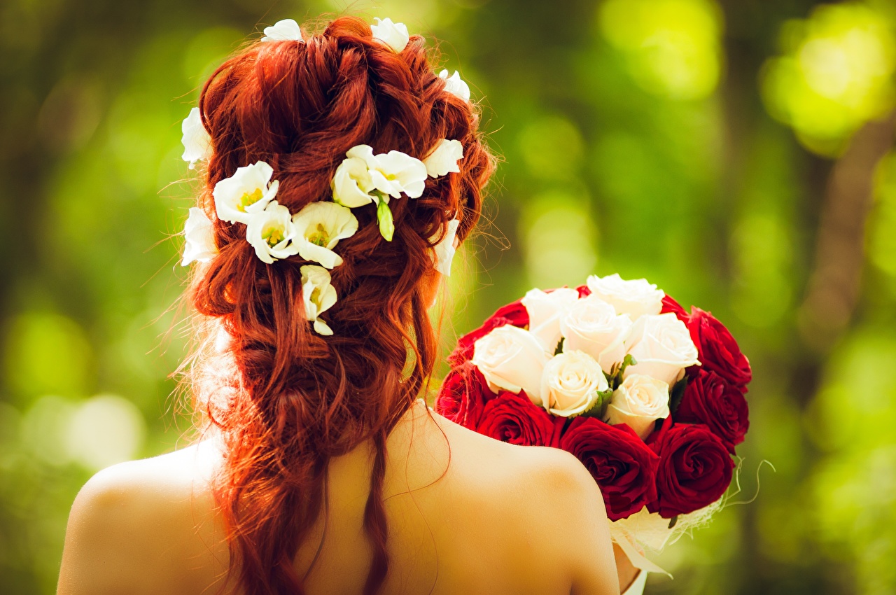 Photos Bride Redhead Girl Haircut Bouquets Roses Girls Wreath Back