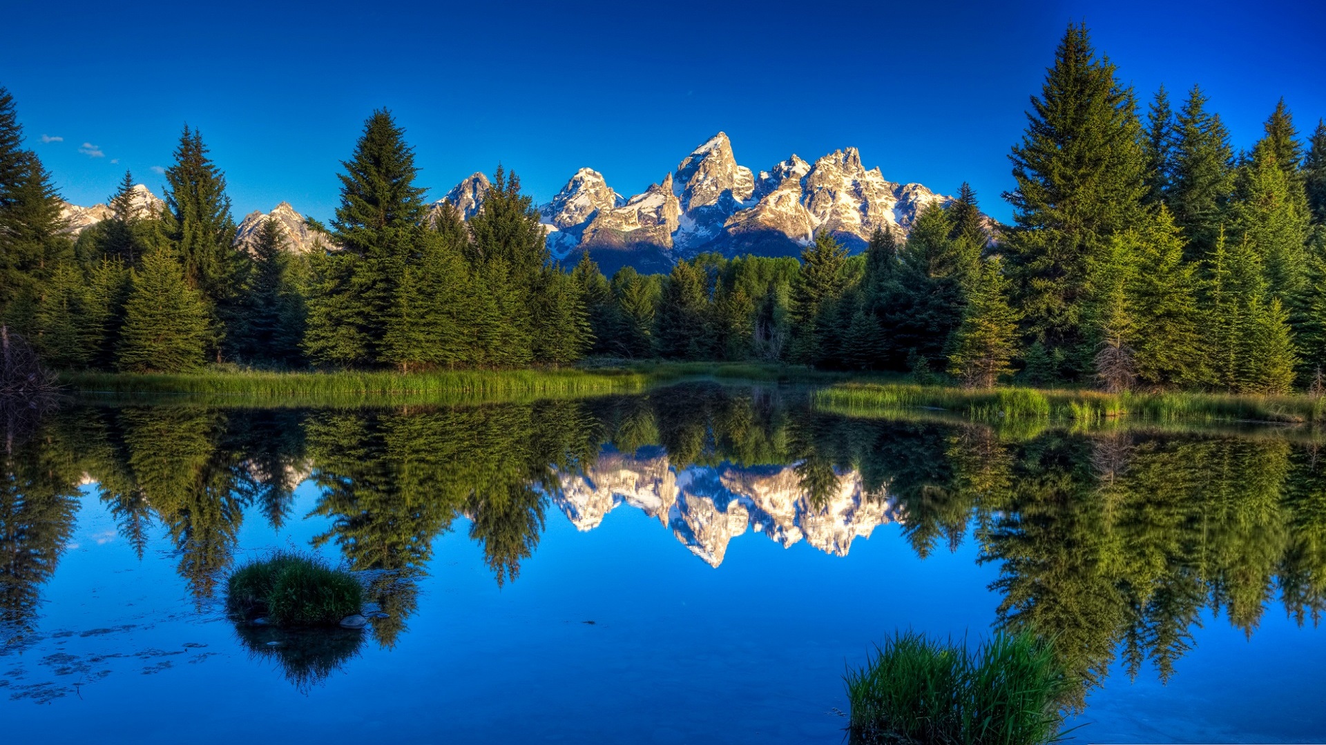 Beautiful Mountain Lake HD Nature Desktop Wallpaper