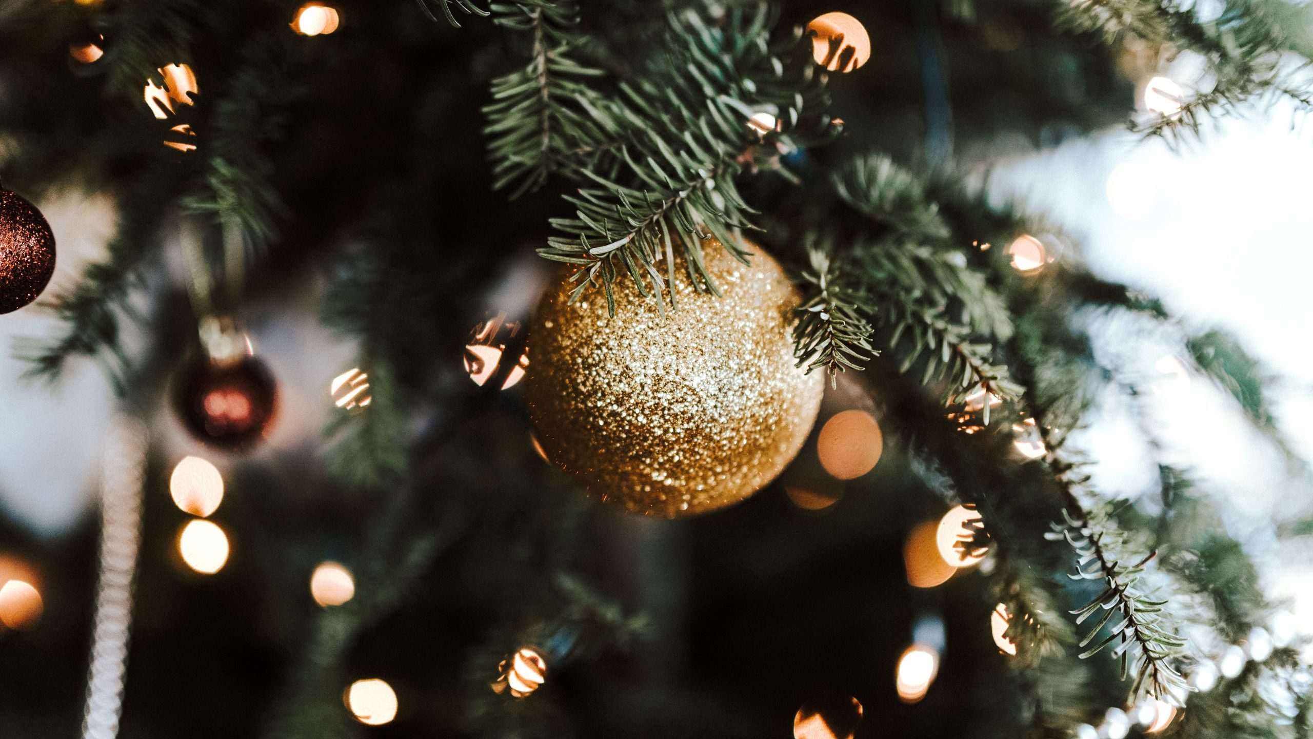 Wallpaper Christmas Tree Ball Decoration