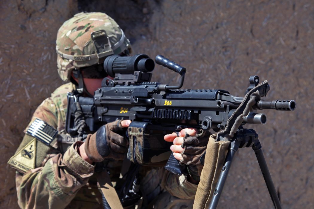 M249 Saw Machine Weapon Gun Military Soldier T Wallpaper
