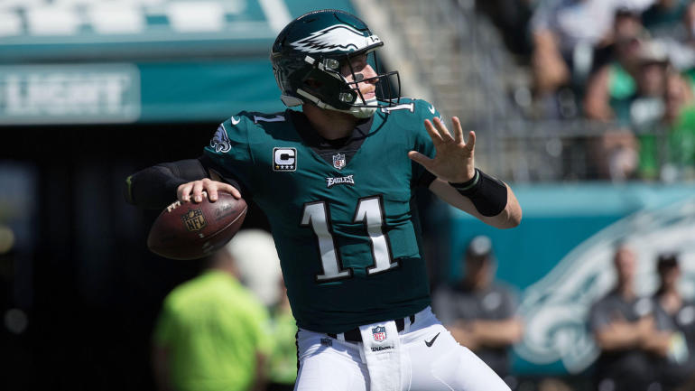 Watch Carson Wentz Offers His Game Check To Jake Elliott