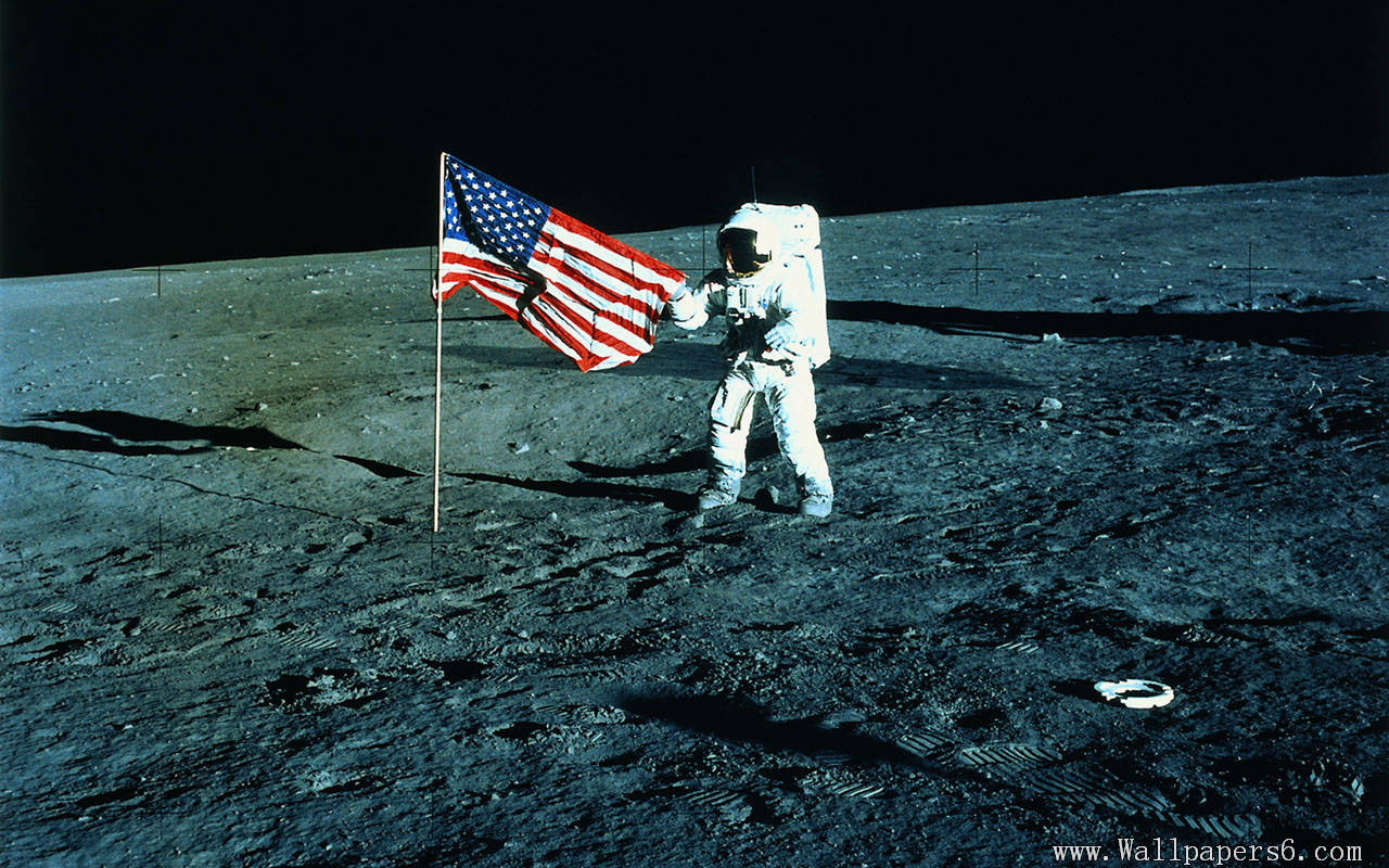  wallpapers astronaut on the moon astronaut on the moon free wallpapers