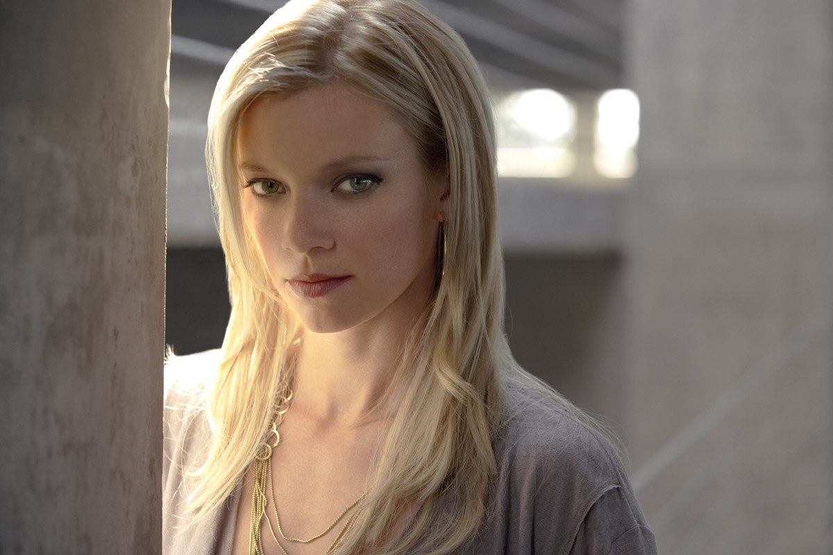 Amy Smart HD Wallpaper Was Posted In August