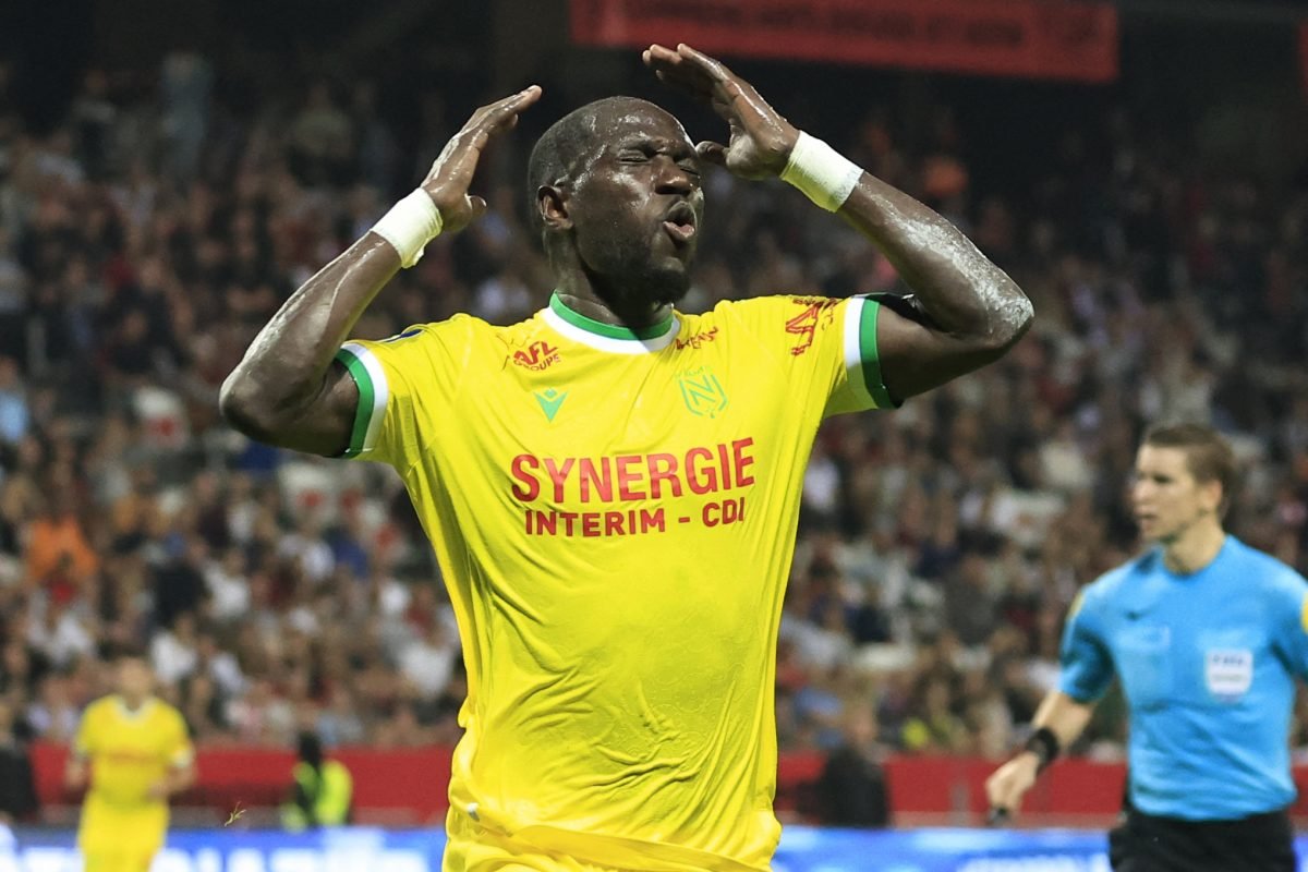Moussa Sissoko L Ai Ch Ng Ti N V T I C A Tuy Ph P Wallpaper