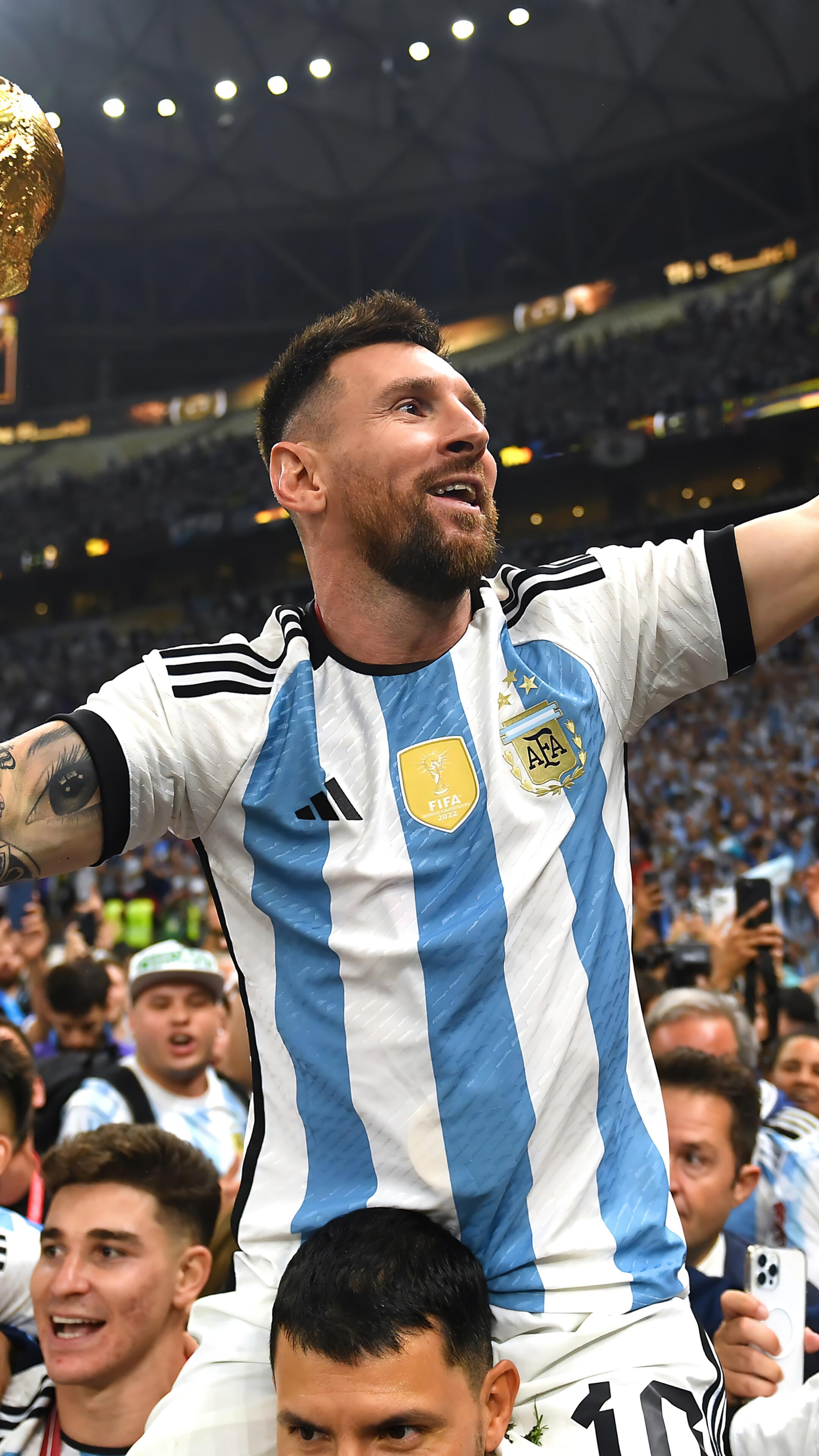Lionel Messi FIFA World Cup Trophy Winner 4K Wallpaper iPhone