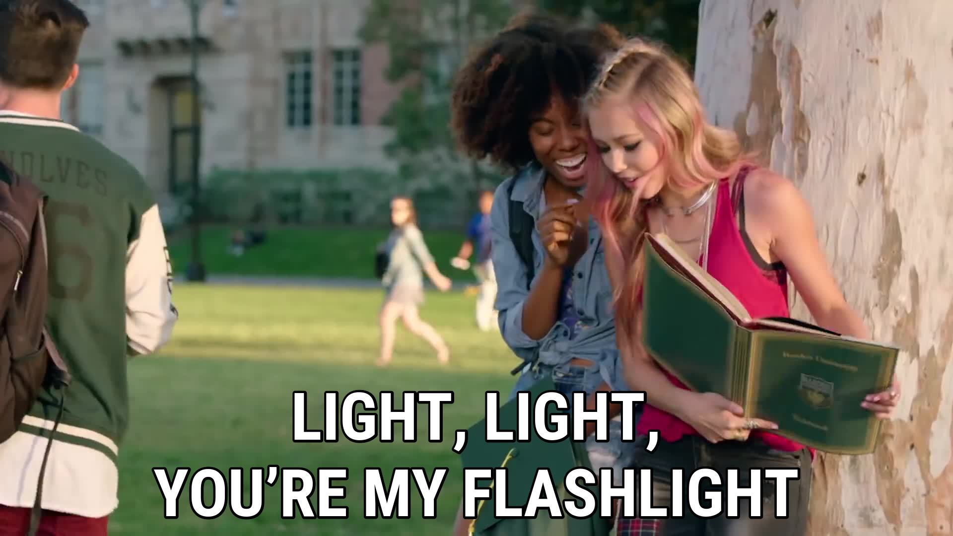 Flashlight From Pitch Perfect Soundtrack Lyrics Jessie J