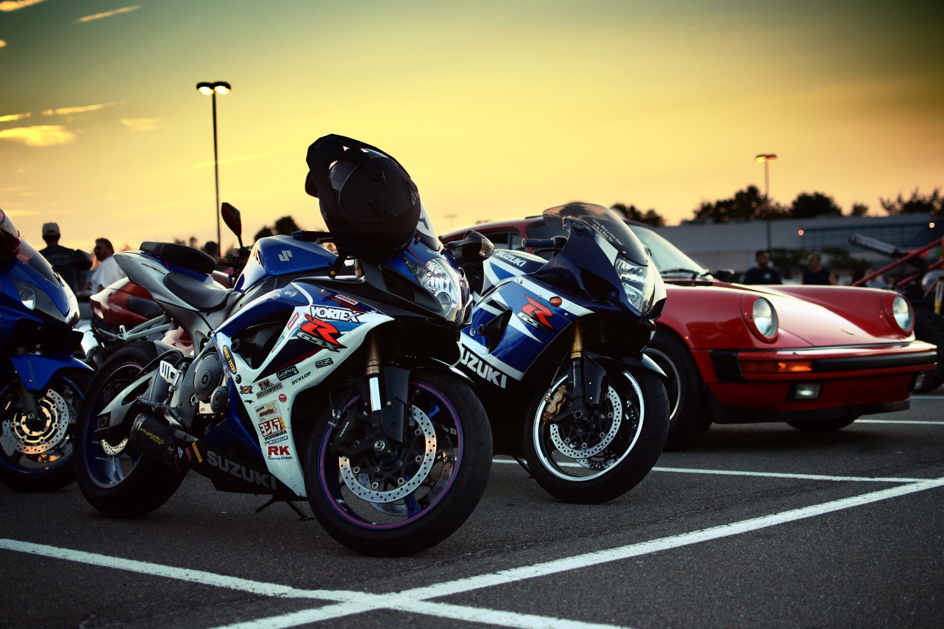 Vehicle Suzuki HD Wallpaper