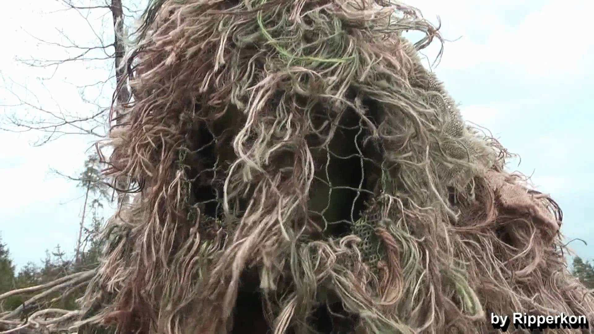 Displaying 19 Images For   Marine Ghillie Suit Wallpaper