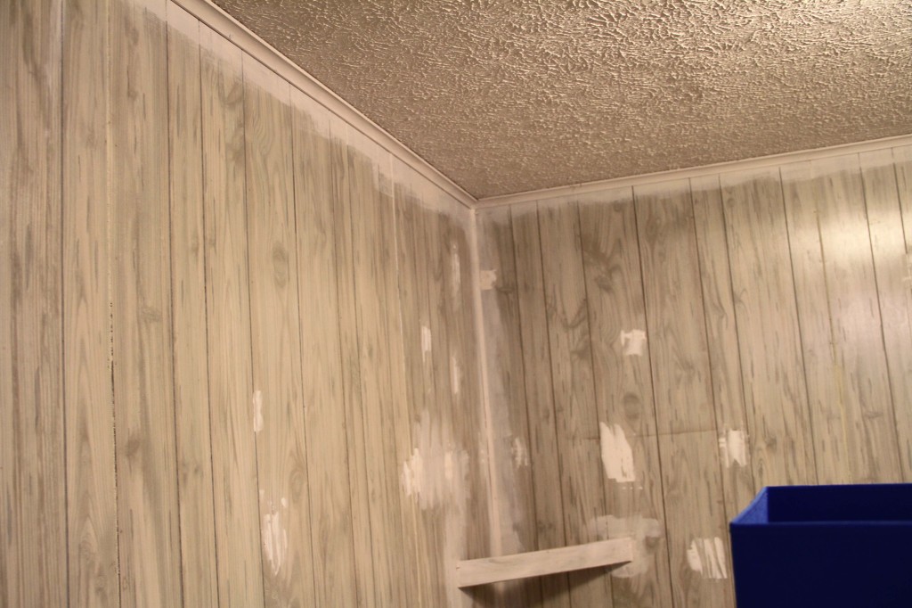 Rental Improvement Painting Faux Wood Paneling Put That On Your 1024x682