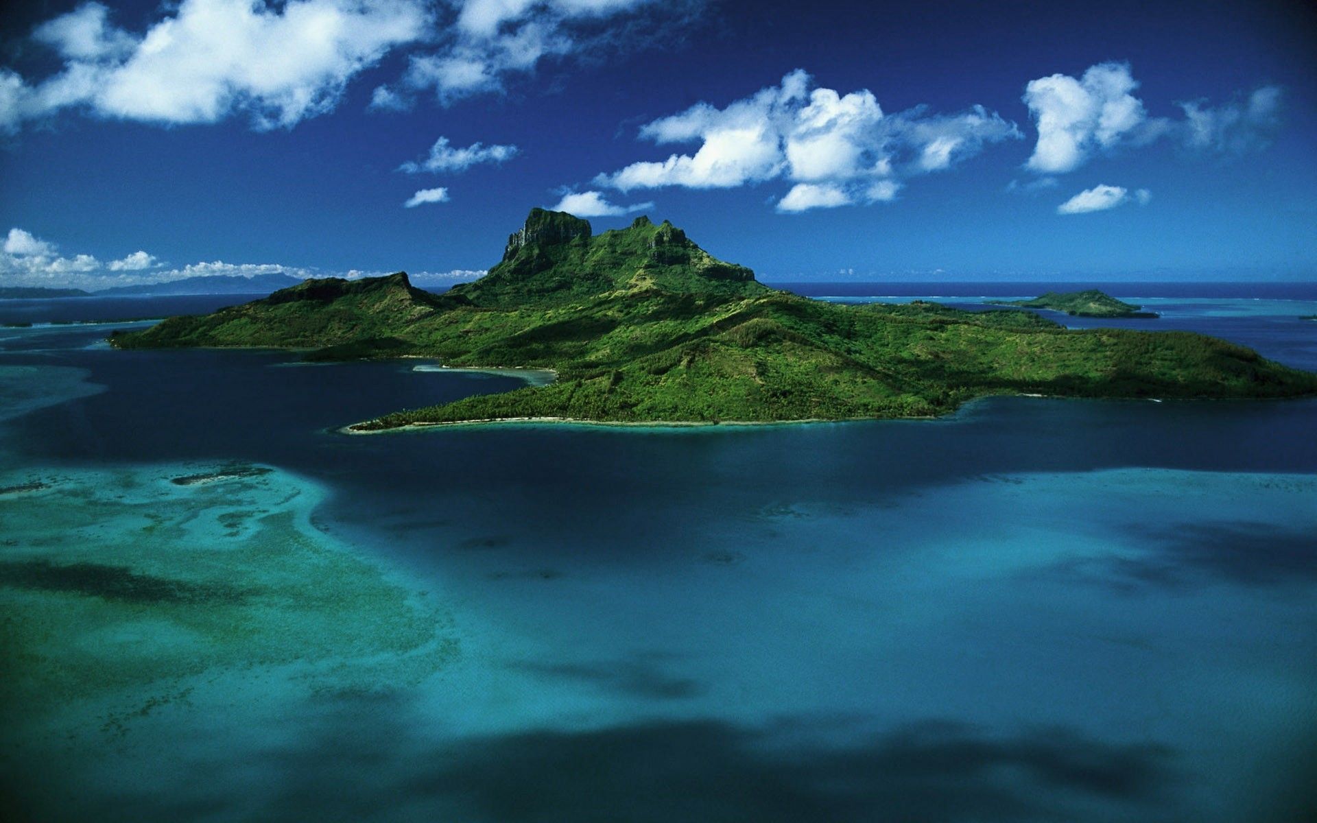 Ocean Island Desktop Wallpaper Top