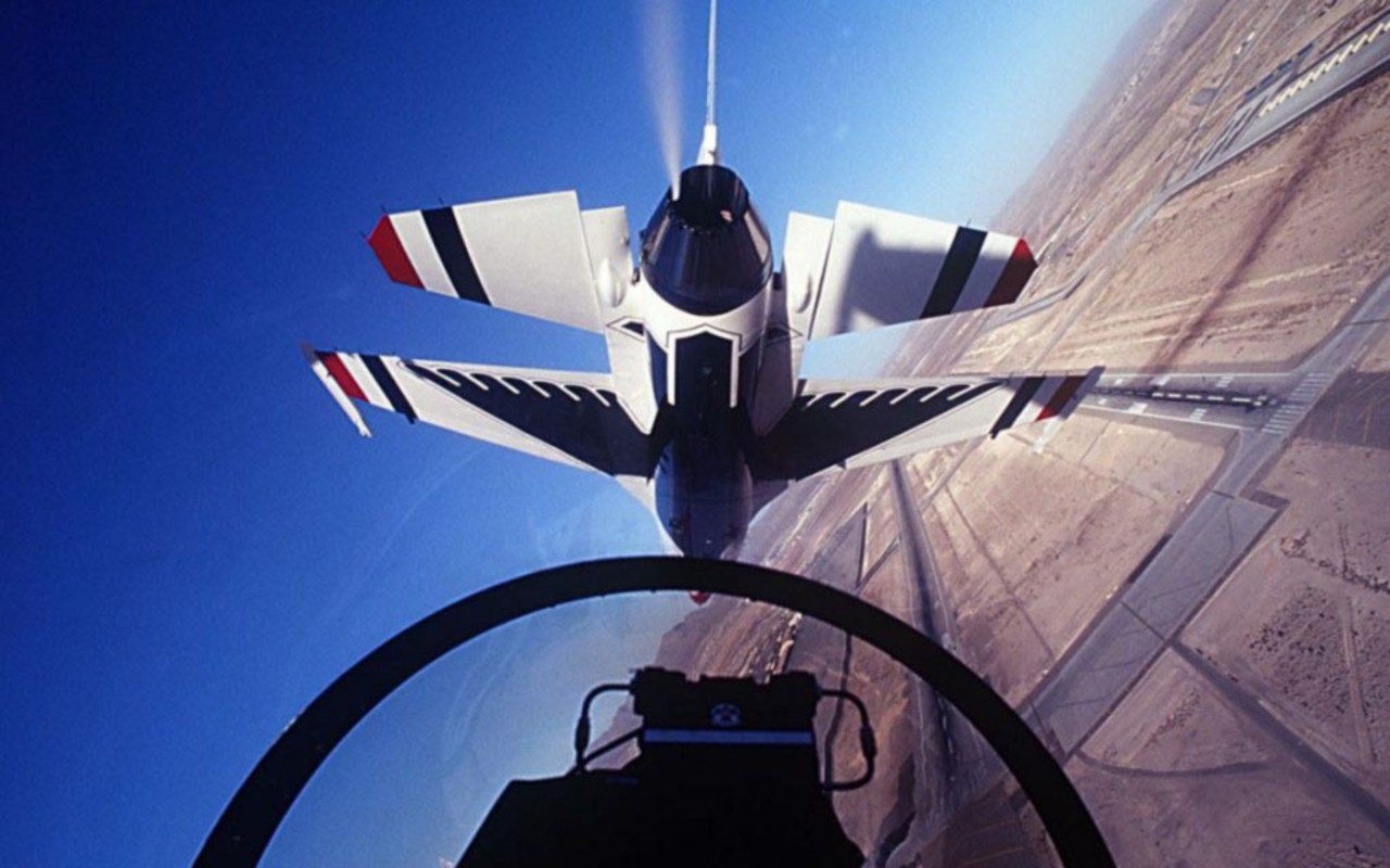 Thunderbirds F 16 Free Wallpapers