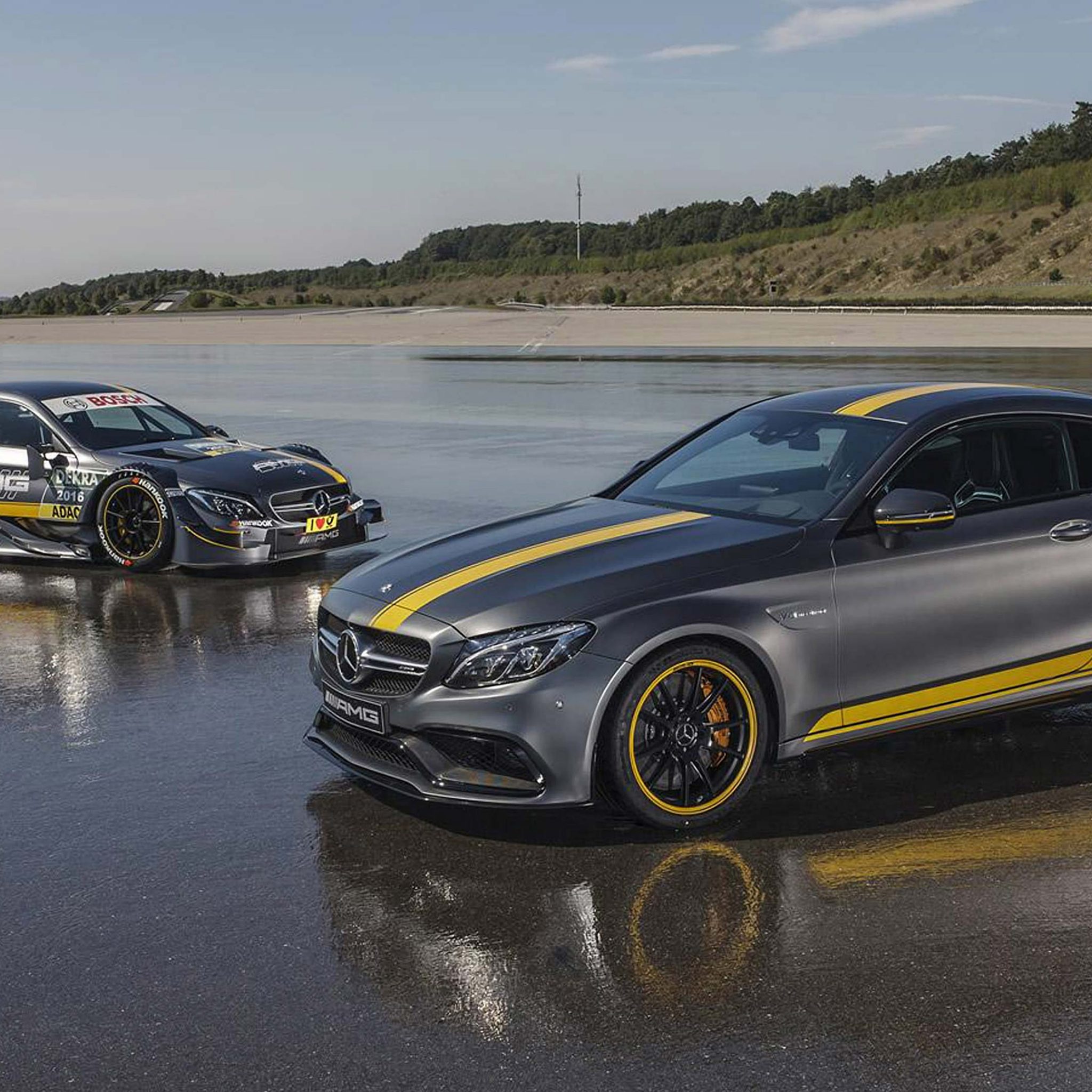 Mercedes Amg C63 Coupe 4k Dual Screen Wallpaper HD