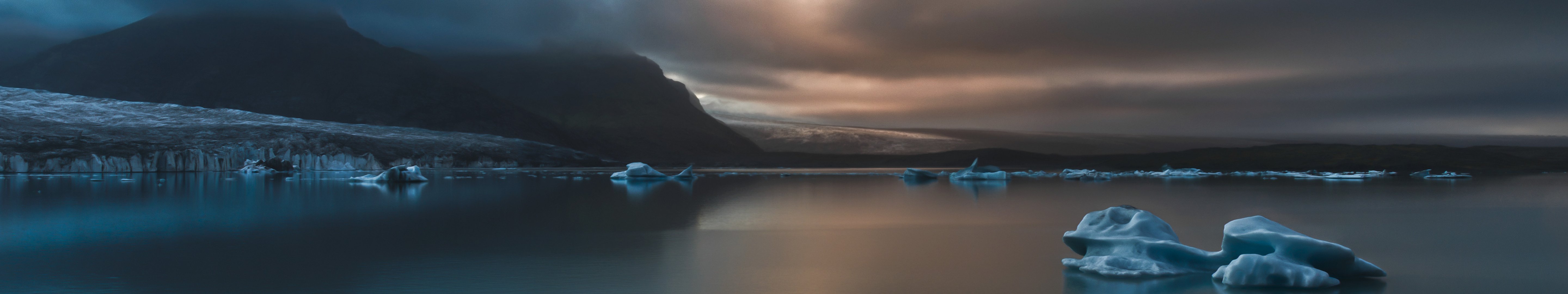 Hình nền đa màn hình iceberg: Những cảnh đẹp hoang sơ, tuyết phủ và các tảng băng giá sẽ khiến bạn cảm thấy thịnh soạn với hình nền đa màn hình iceberg. Xem ngay hình ảnh để cảm nhận sự mê hoặc của chúng.