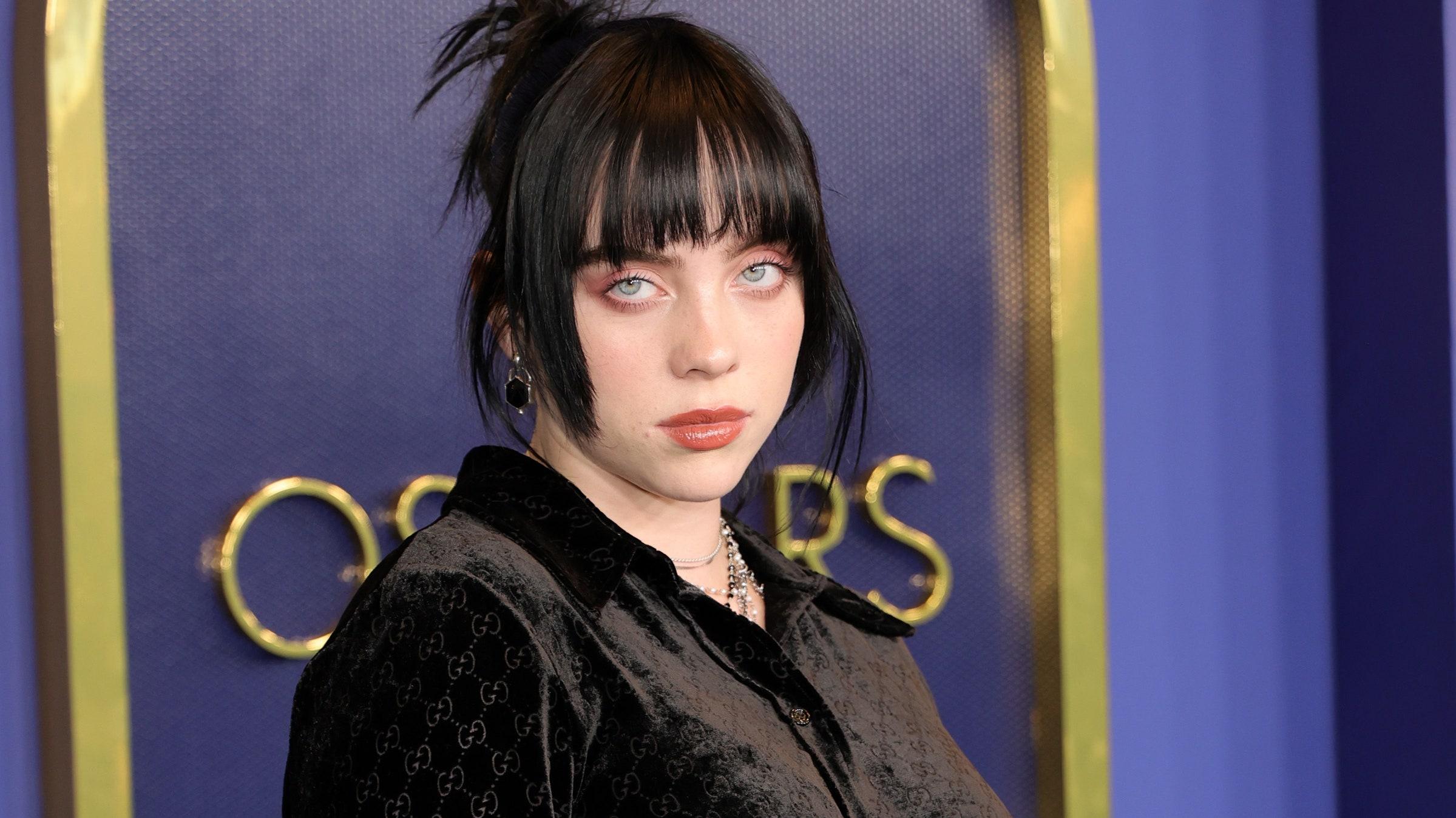 Billie Eilish Swapped Her Trainers For Towering Platforms See