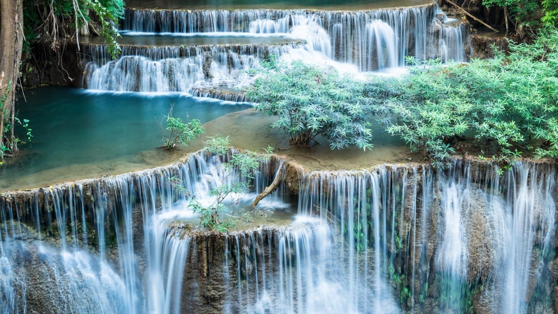 Spectacular Waterfalls Wallpaper
