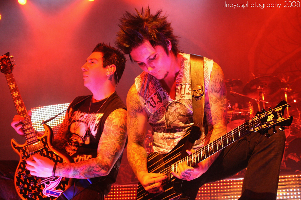 Legends Of The Guitar Image Synyster Gates And Zacky