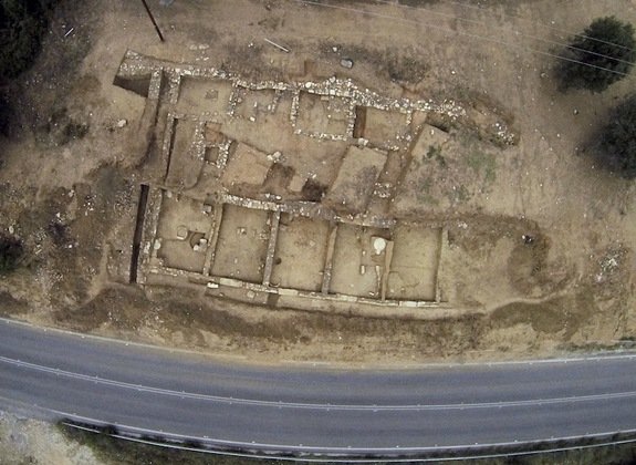 Ancient City S Strip Mall Unearthed In Greece