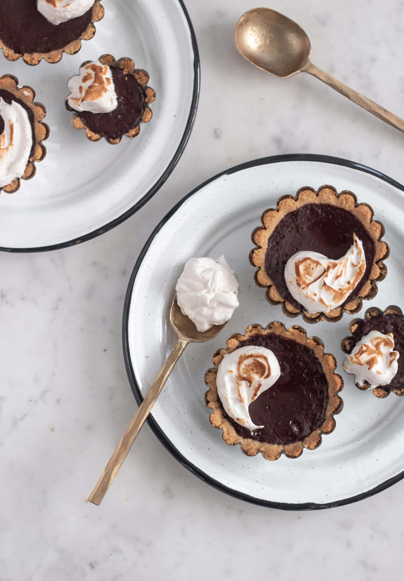 Milk And Choco Tart Wallpaper