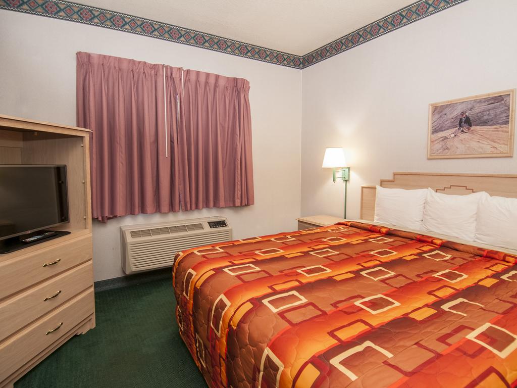 Navajoland Inn And Suites St Michaels With Photos Res