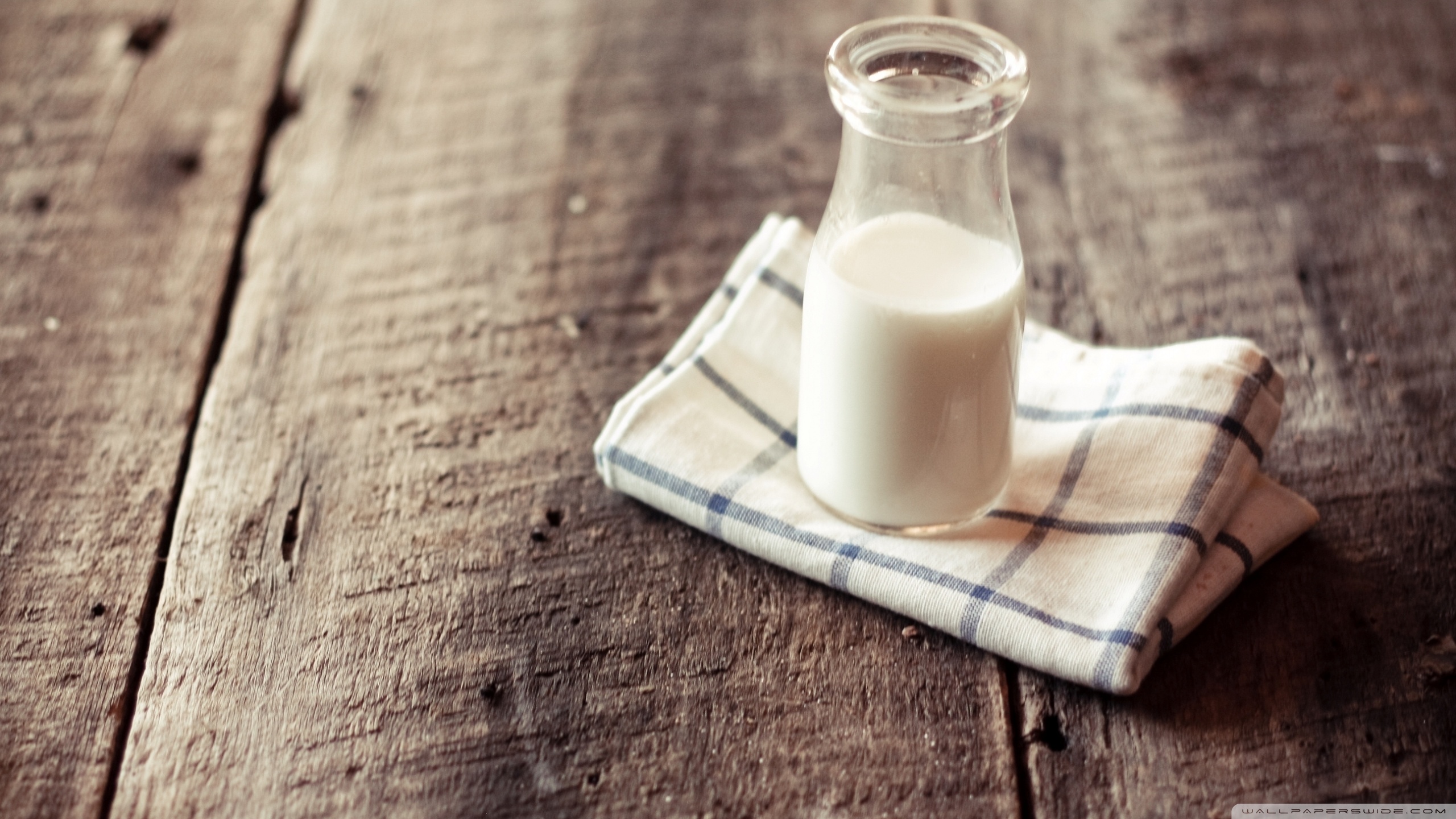 Milk Bottle 4K HD Desktop Wallpaper for 4K Ultra HD TV Tablet
