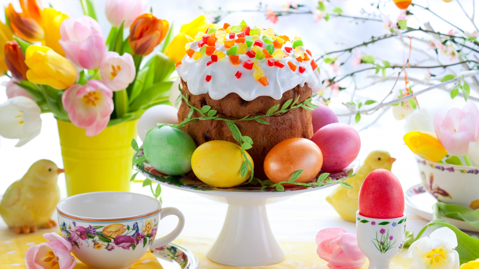 Easter Egg Table Layout Holiday Wallpaper