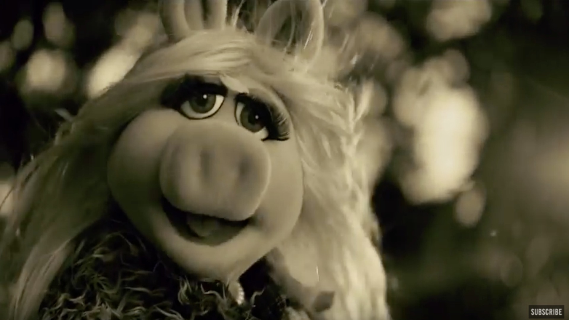 Miss Piggy Covers Adele S Hello To Prove Her Love For Kermit