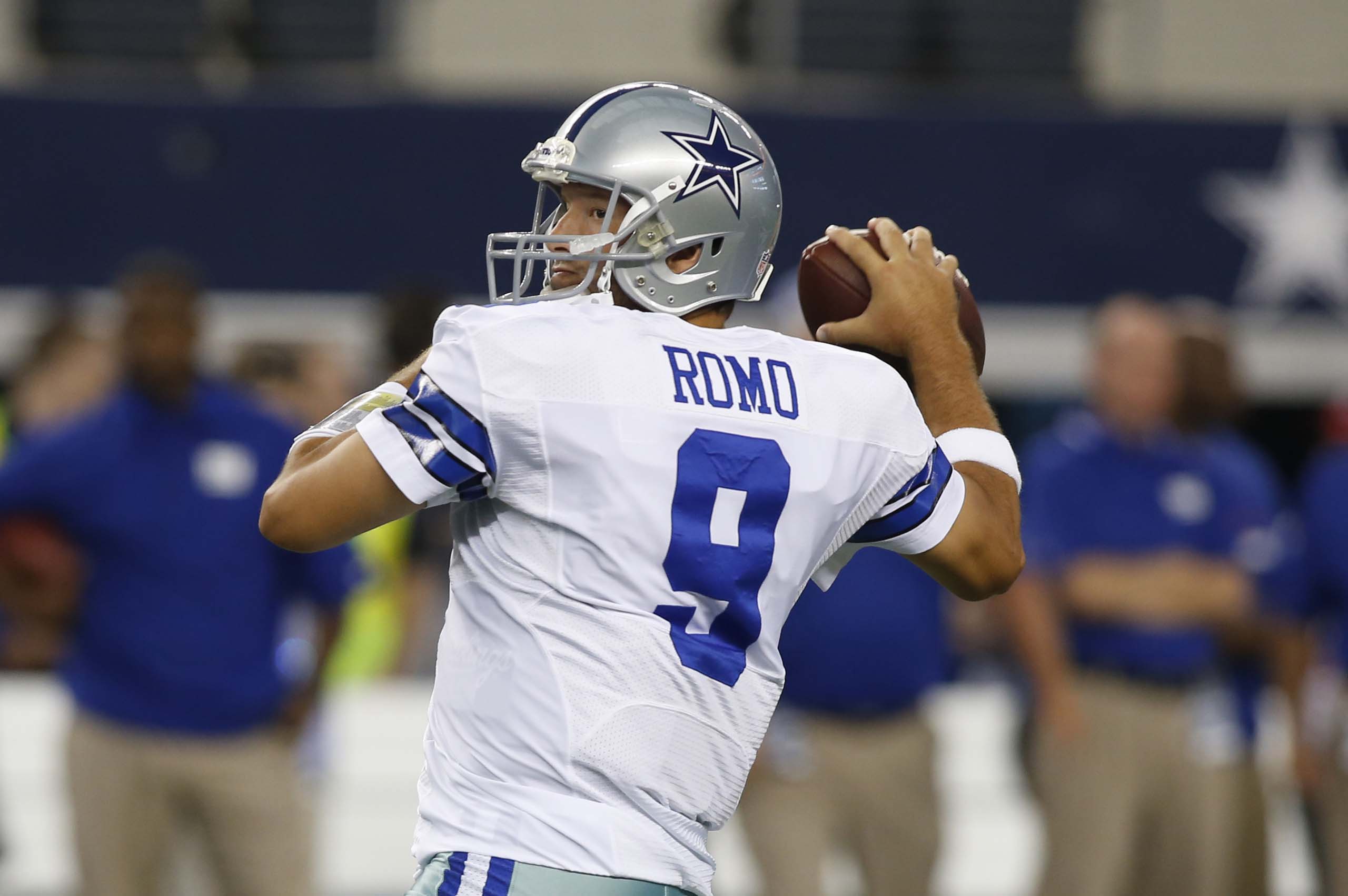 Tony Romo S First Official Snaps In The Nfl Called By Brad Charlie