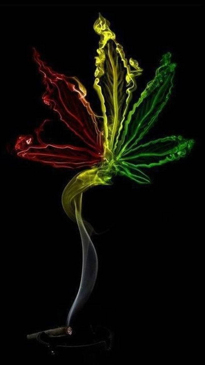 Rihanna Smoking Weed Wallpaper