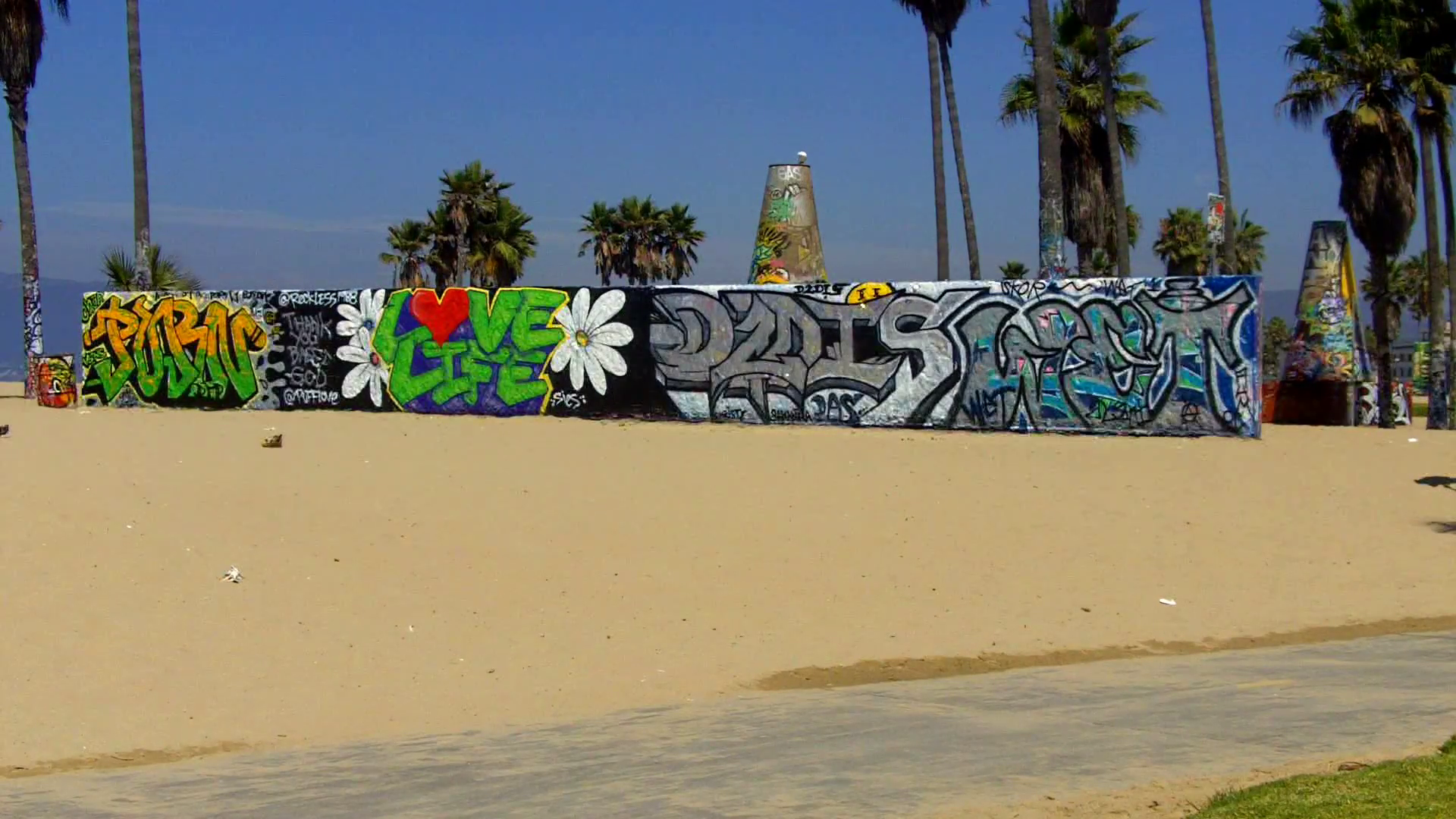 Bike Riders Walkers On Venice Beach California Path Stock